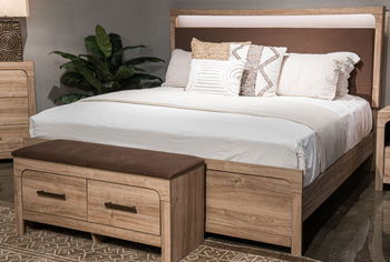 Kinlanni - Queen Panel Footboard - Tan